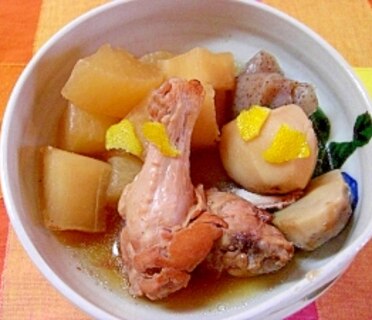 大根と里芋と鶏手羽元の煮物